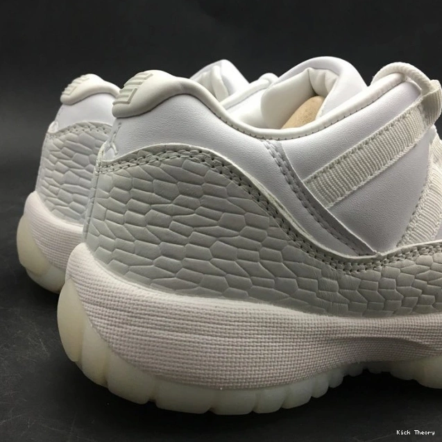 Kicked Out Shoe Store 11 Heiress Frost Low Jordan 897331-100 Air White 0823